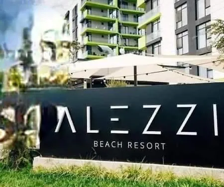 Premium Promenada & With Pool Нэводари