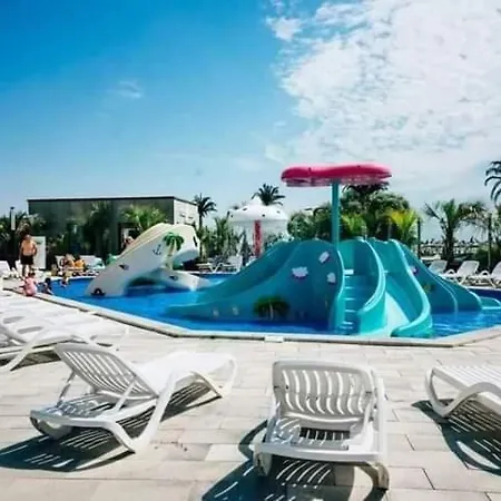 Premium Promenada & With Pool