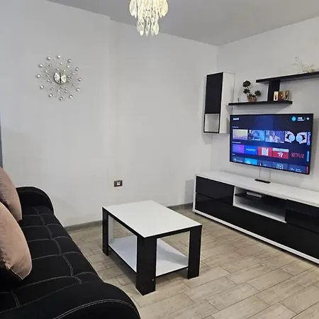Premium Promenada & With Pool Apartment Navodari