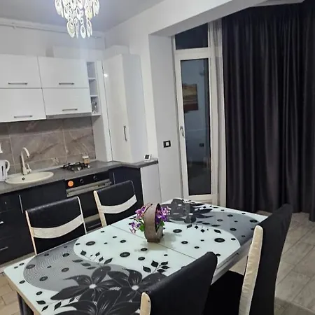 Premium Promenada & With Pool Apartment Navodari